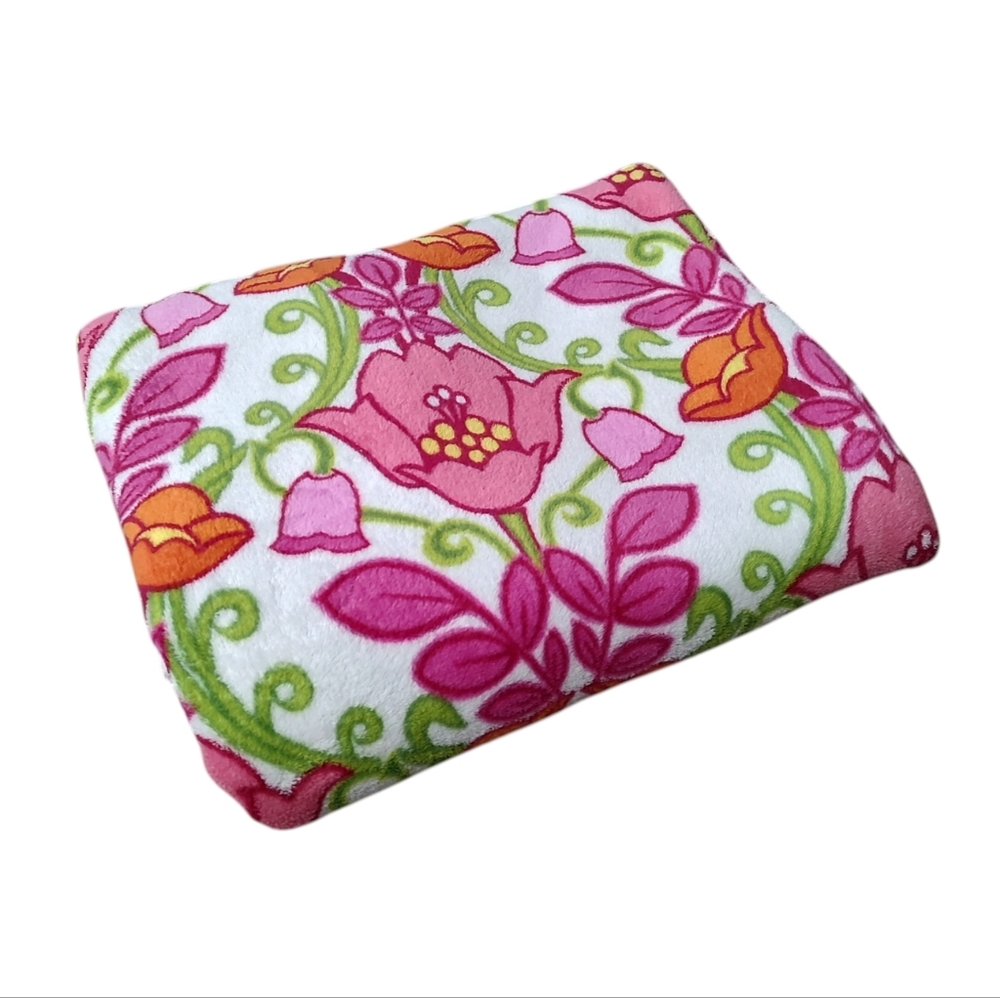 Vera Bradley Retired Lilli Bells Pink, Orange & Green Floral Plush Throw